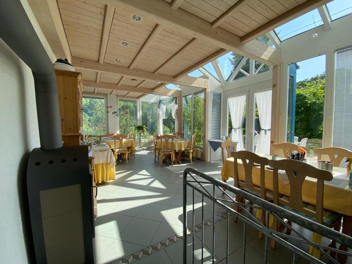 Pension-Ferienwohnung Liesbachtal Direkt Am Waldrand Bayerische Rhoen Schönau an der Brend Dış mekan fotoğraf