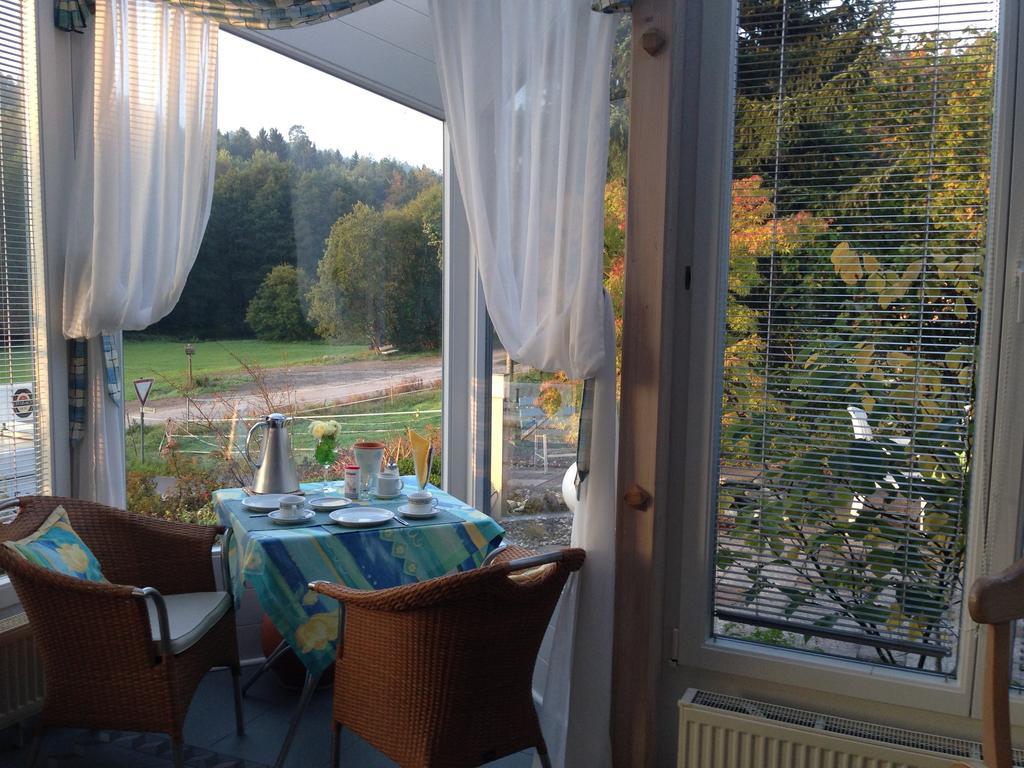 Pension-Ferienwohnung Liesbachtal Direkt Am Waldrand Bayerische Rhoen Schönau an der Brend Dış mekan fotoğraf